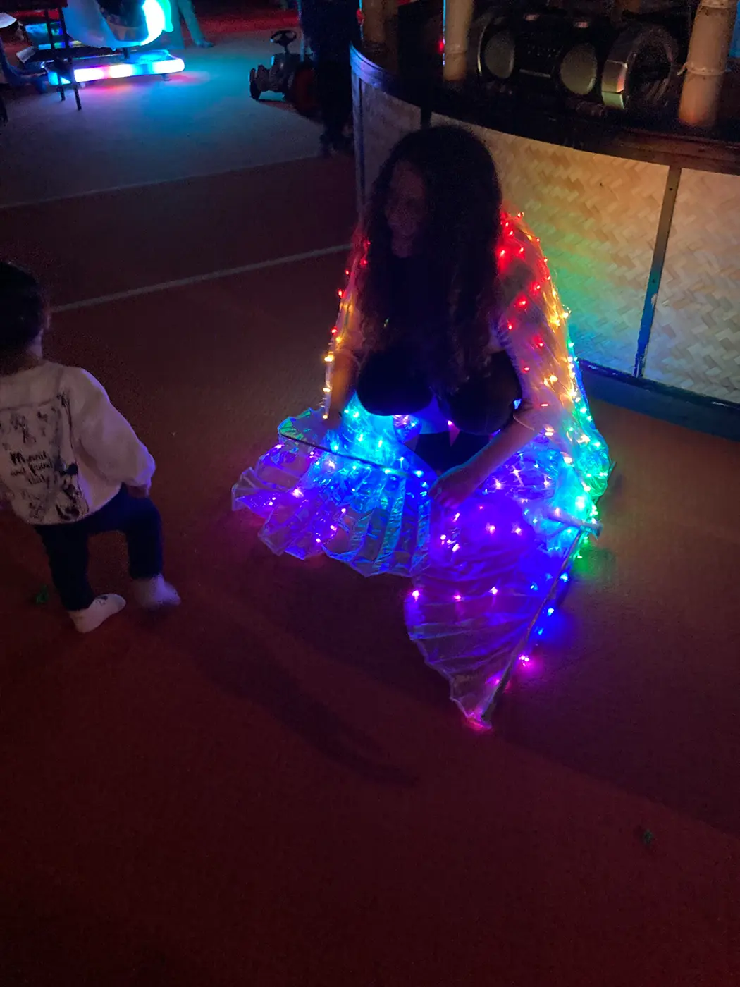 Lichterkette Silvester mit Kind